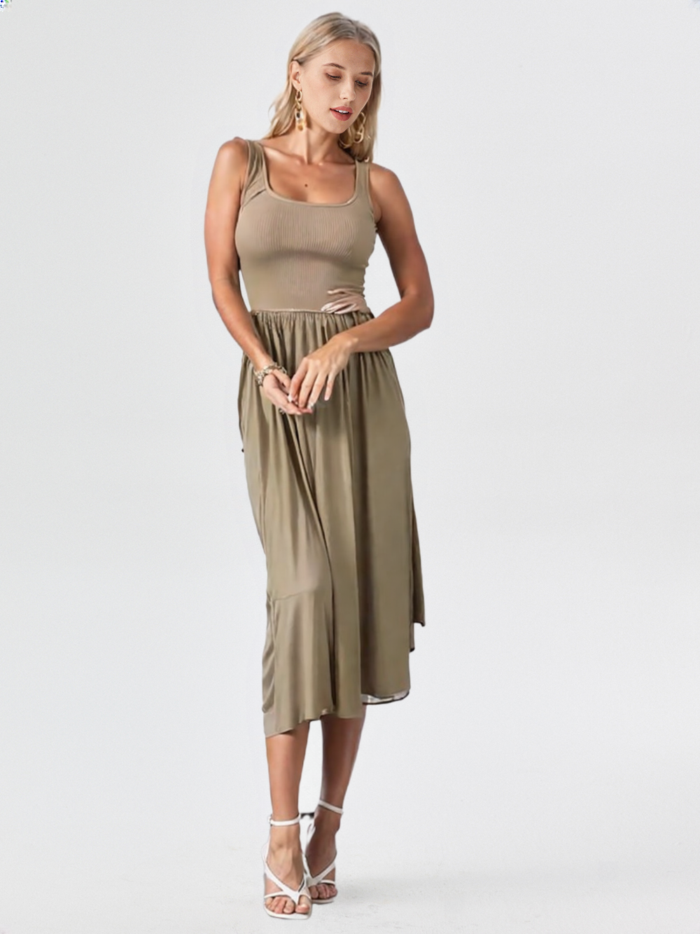 Isadora ™ | Robe cintrée à la taille
